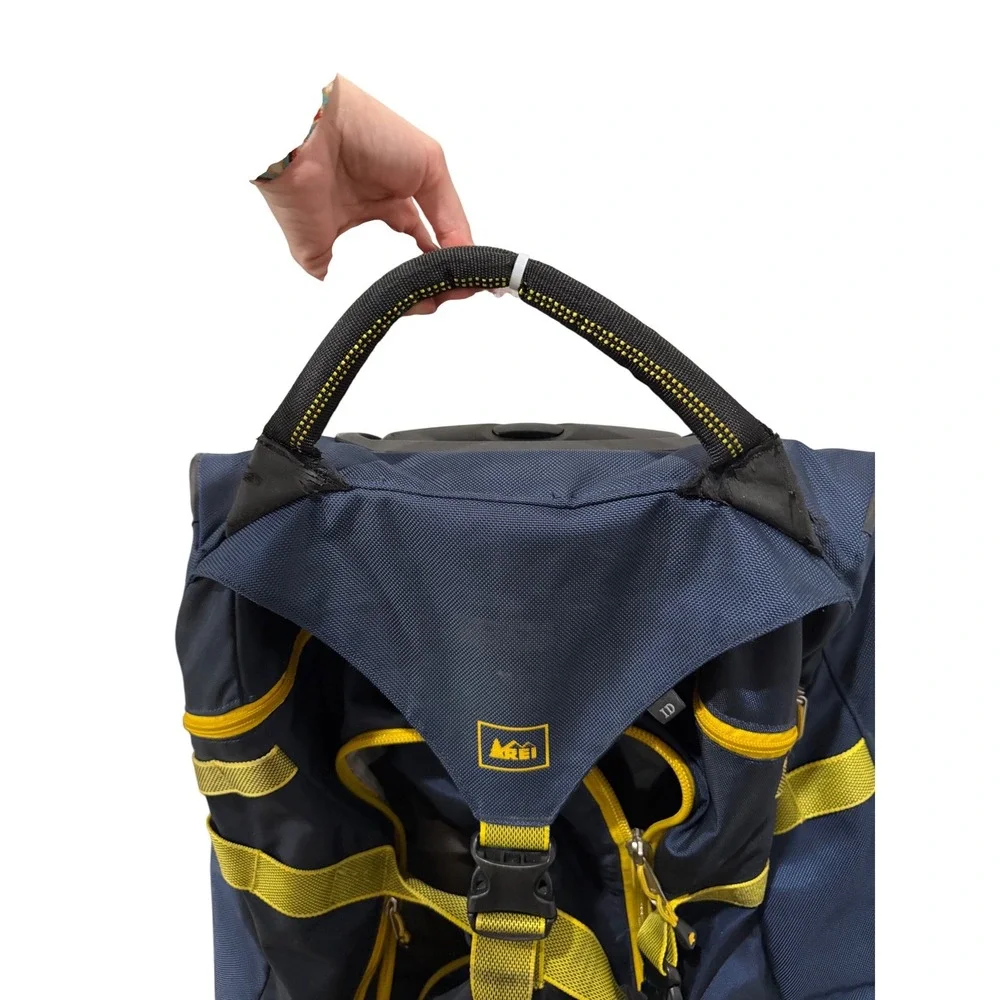 REI Wheeled Rolling Duffel Bag Navy Blue Yellow Large Travel Luggage‎ 36x18